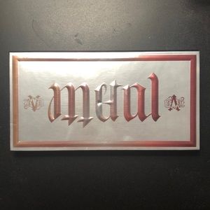 Kat von d metal matte mini palette